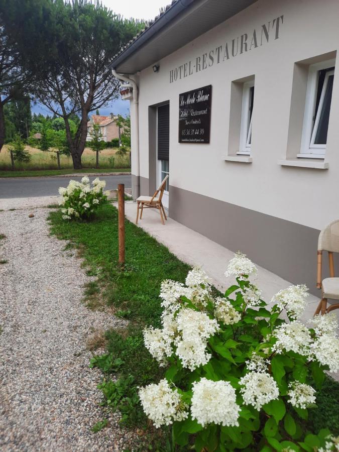 Le Merle Blanc Louchats Hotel Exterior foto