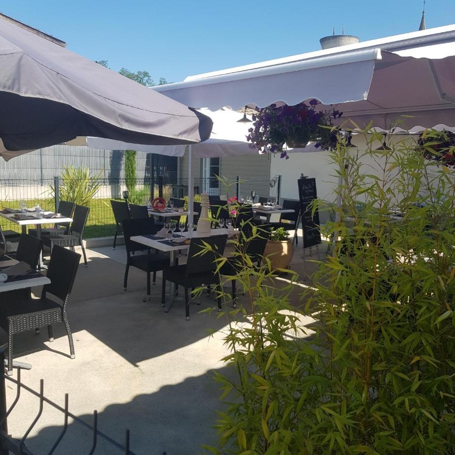 Le Merle Blanc Louchats Hotel Exterior foto