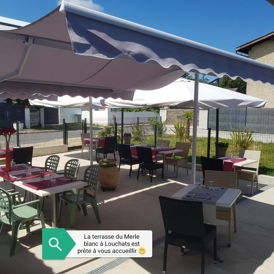 Le Merle Blanc Louchats Hotel Exterior foto