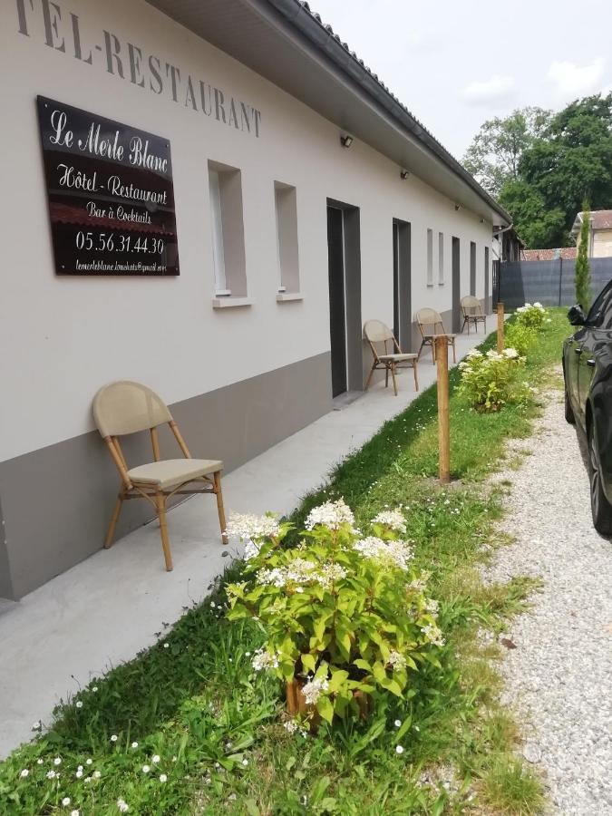 Le Merle Blanc Louchats Hotel Exterior foto